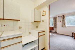 KITCHEN- click for photo gallery